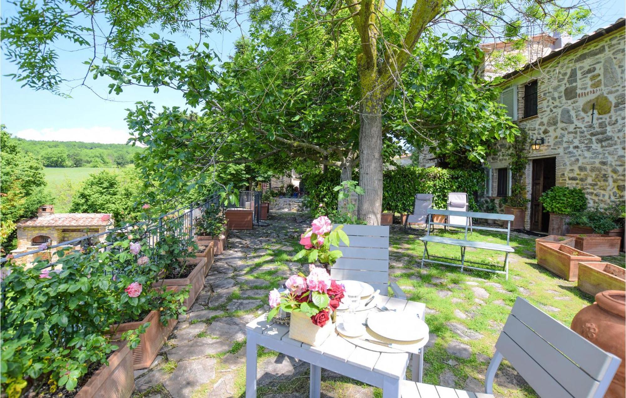 Lovely Apartment In Loc, Scalabrelli With Wifi Catabbio Exterior photo