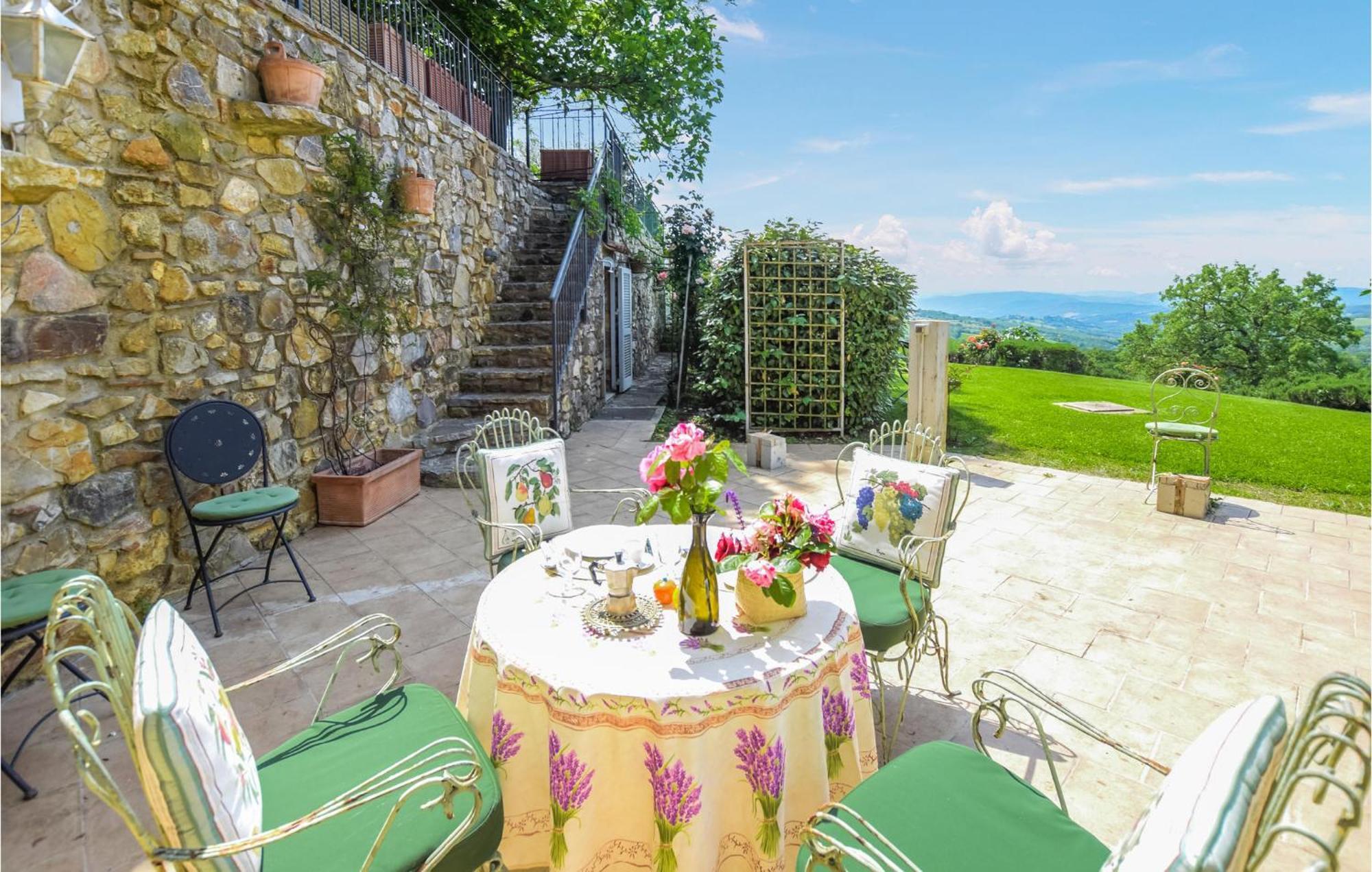 Lovely Apartment In Loc, Scalabrelli With Wifi Catabbio Exterior photo